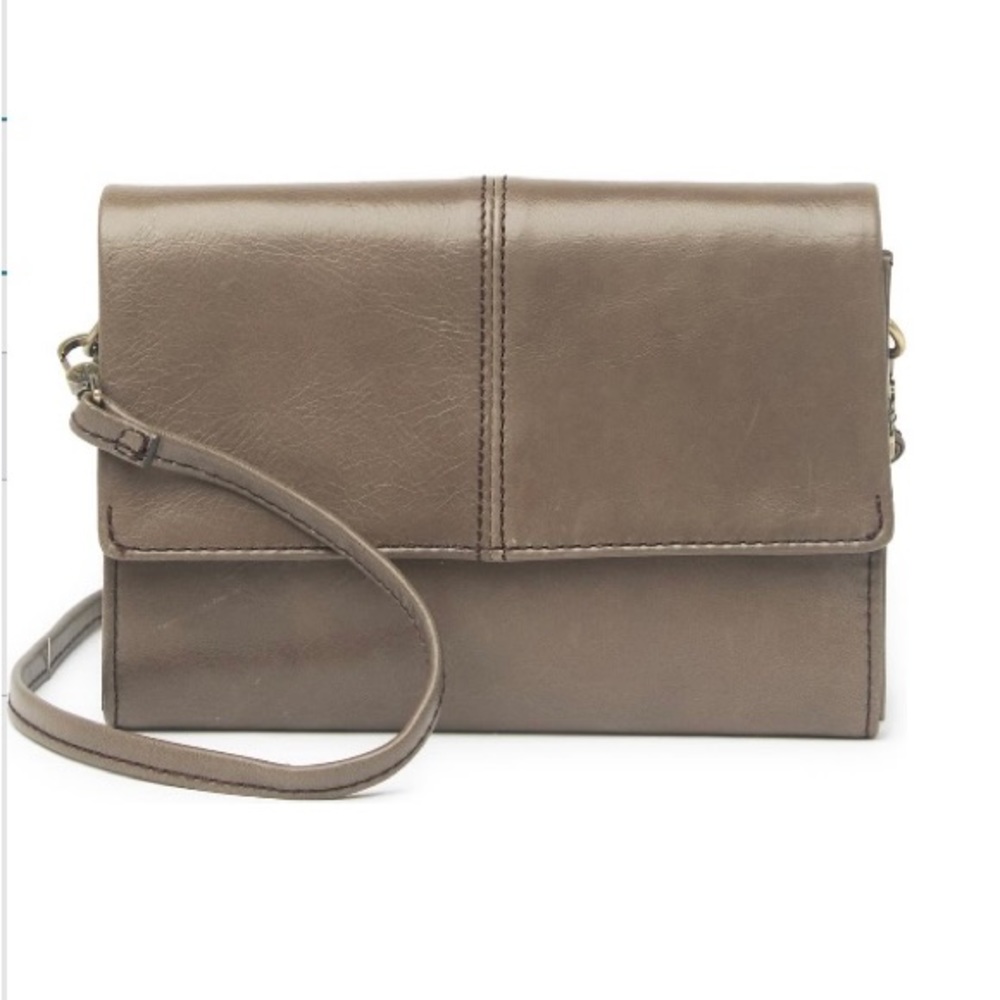 HOBO Jetty Convertible
100% Leather Shoulder Bag